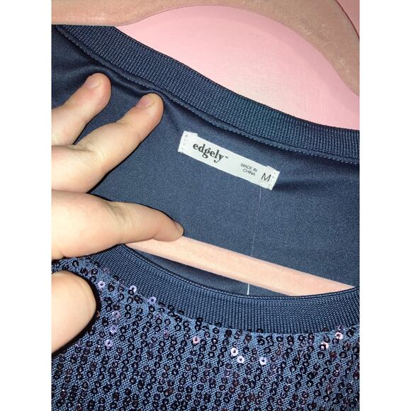 NWT Edgely by Maurices Navy Sequin Evening Twist Front Top Medium - Picture 3 of 8